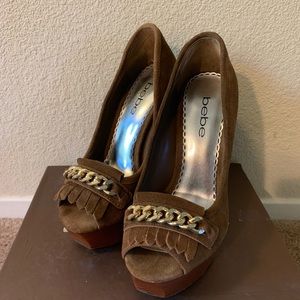 Bebe Brinsoe Platform Pumps
